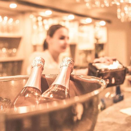 Boutique Wellnesshotel Landmann Steinen  Exteriör bild