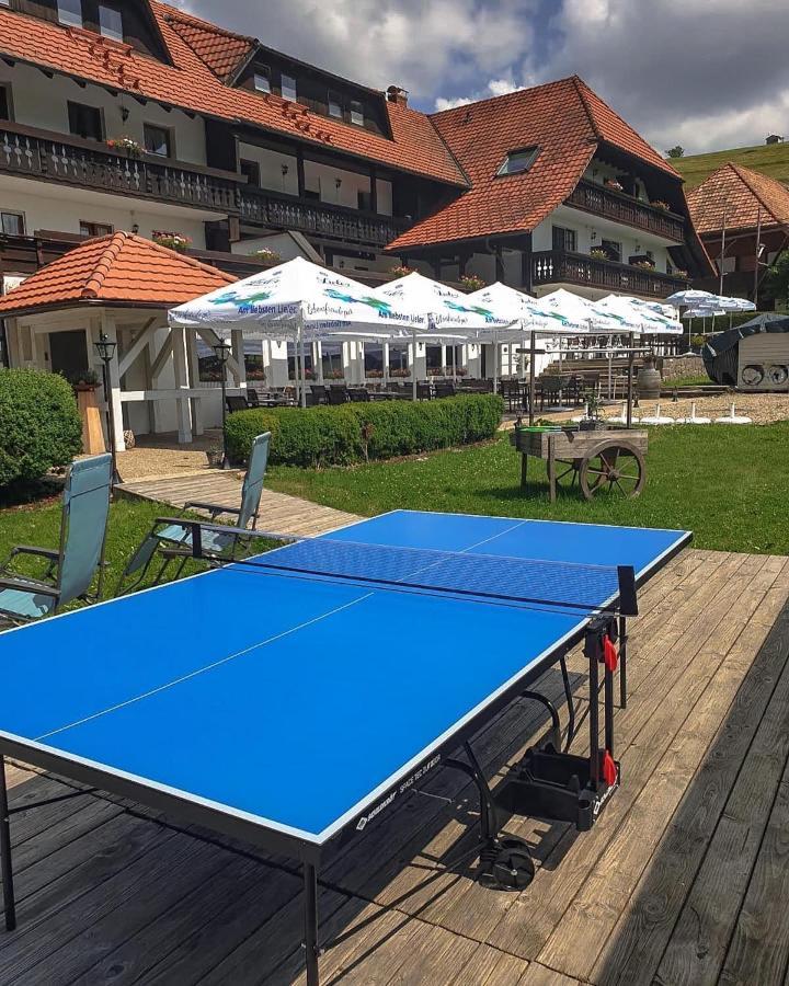Boutique Wellnesshotel Landmann Steinen  Exteriör bild
