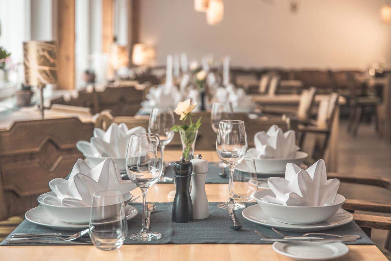 Boutique Wellnesshotel Landmann Steinen  Exteriör bild