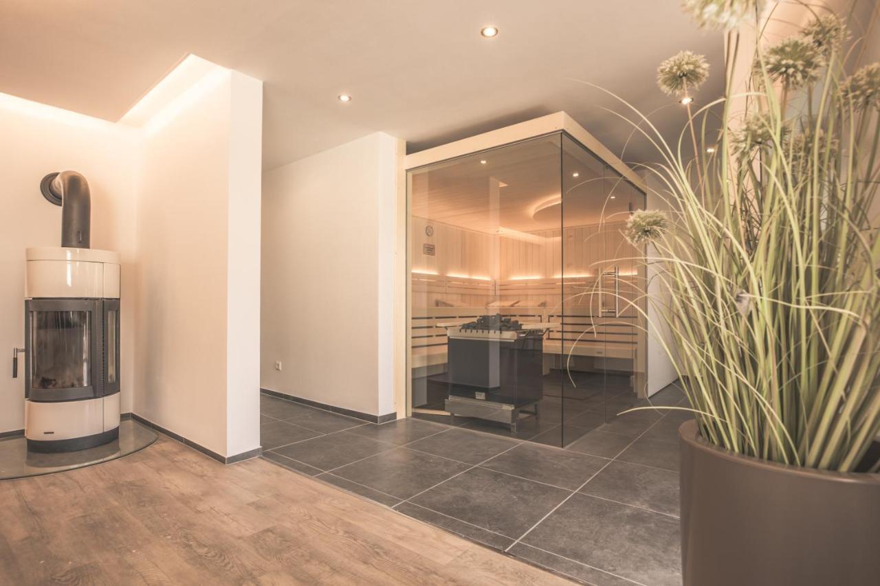 Boutique Wellnesshotel Landmann Steinen  Exteriör bild