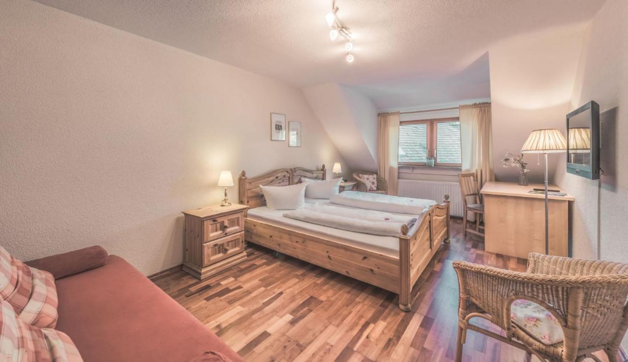Boutique Wellnesshotel Landmann Steinen  Exteriör bild