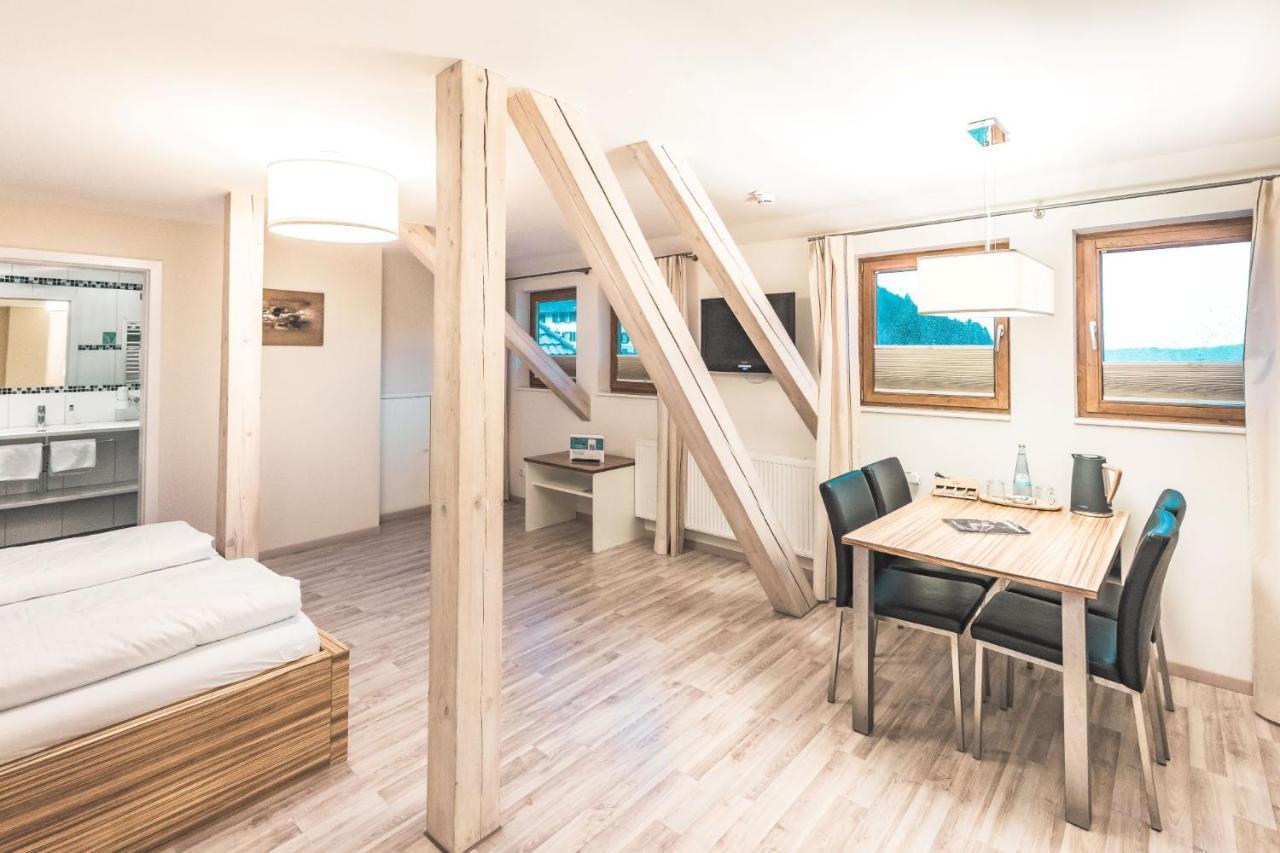 Boutique Wellnesshotel Landmann Steinen  Exteriör bild