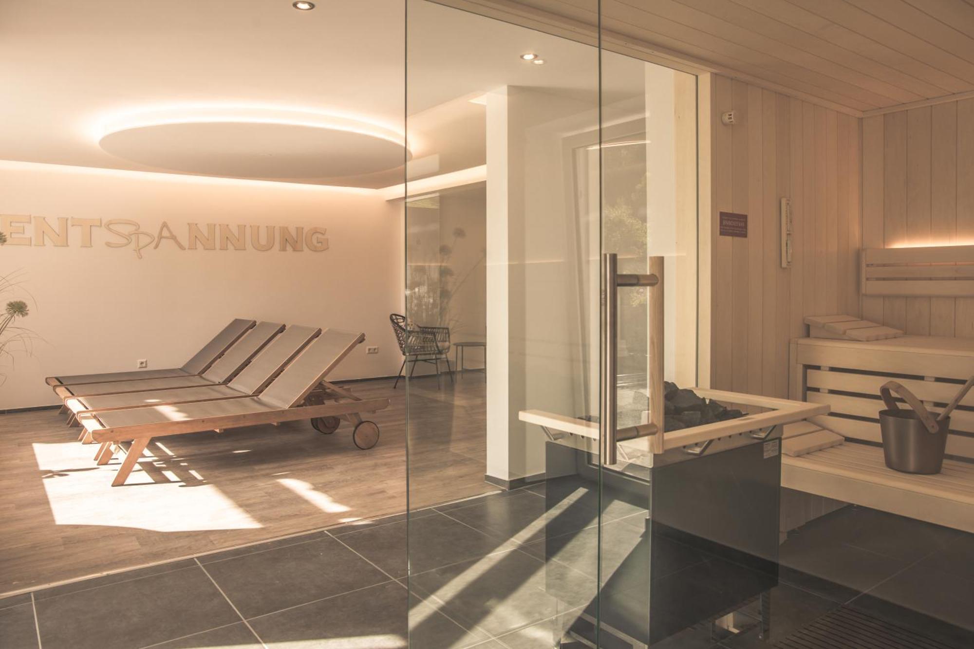 Boutique Wellnesshotel Landmann Steinen  Exteriör bild